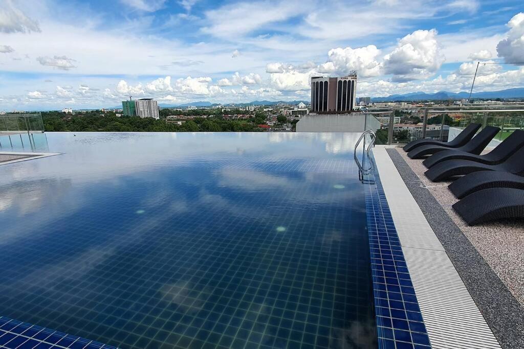 Kozi Square New Sgh Cozy Home Lv5B Kuching Ngoại thất bức ảnh