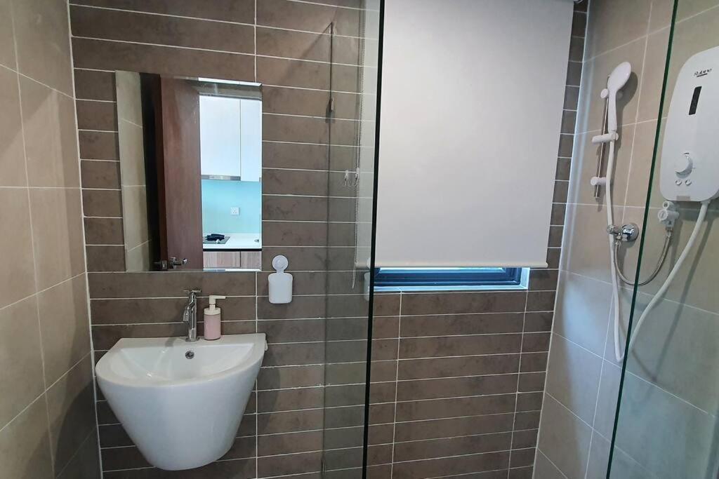 Kozi Square New Sgh Cozy Home Lv5B Kuching Ngoại thất bức ảnh
